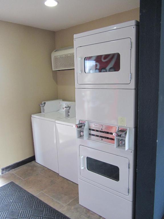 Howard Johnson By Wyndham Odessa Tx Buitenkant foto