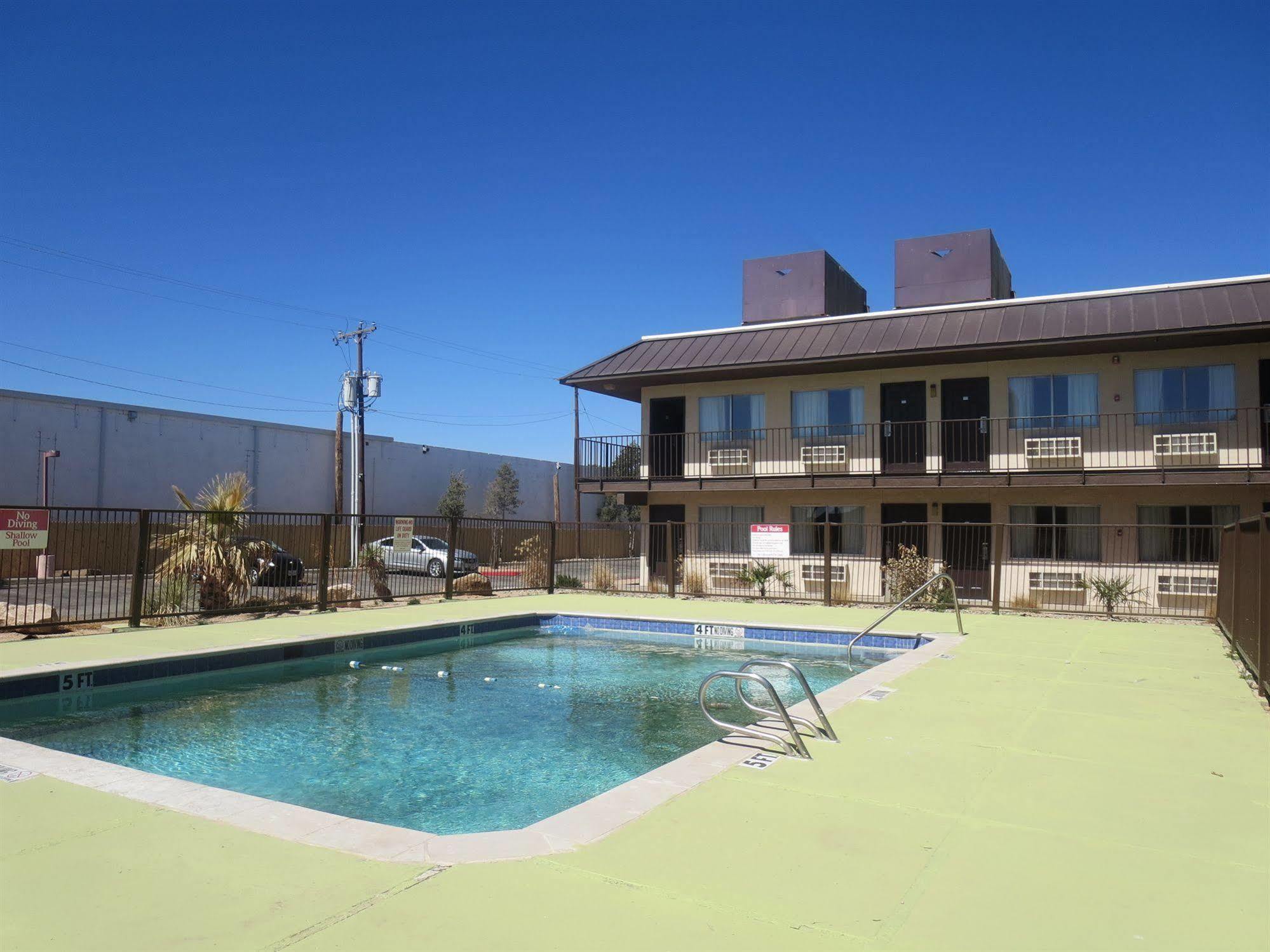 Howard Johnson By Wyndham Odessa Tx Buitenkant foto